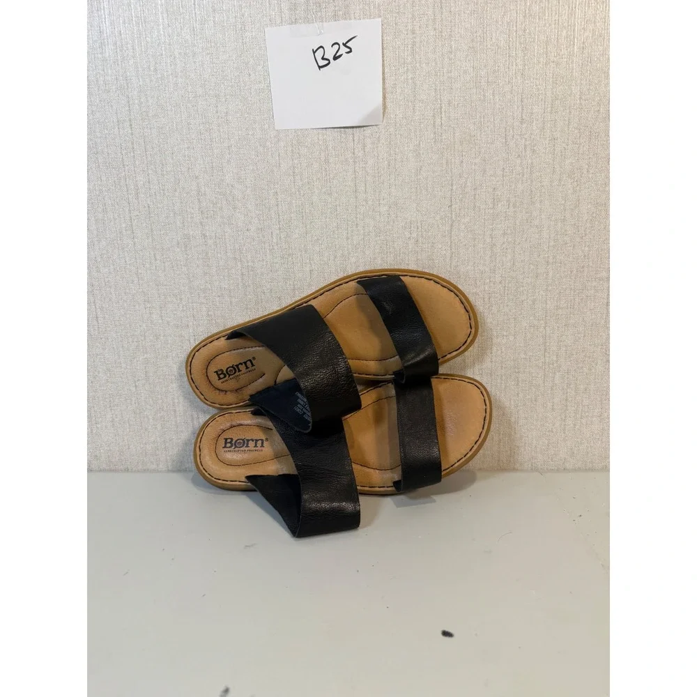 Born women‎ black sandals size 8M